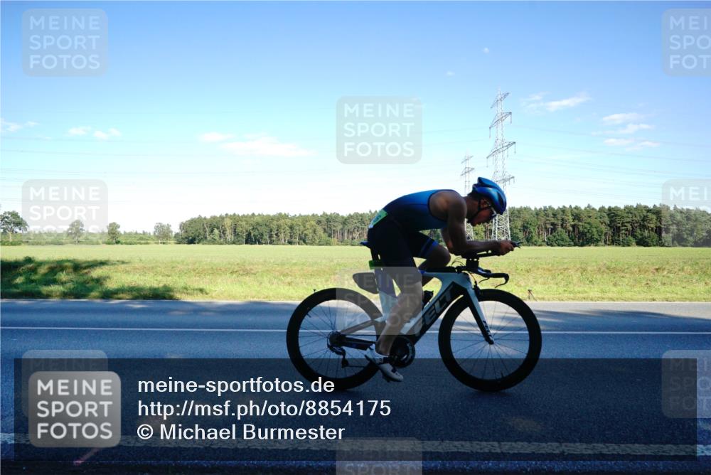 07.09.2025 - 19. Norderstedt Triathlon Michael Burmester http://msf.ph/oto/8854175 07.09.2025 16:10:14 Radfahren 536, 883, 1626, 1629 meine-sportfotos.de