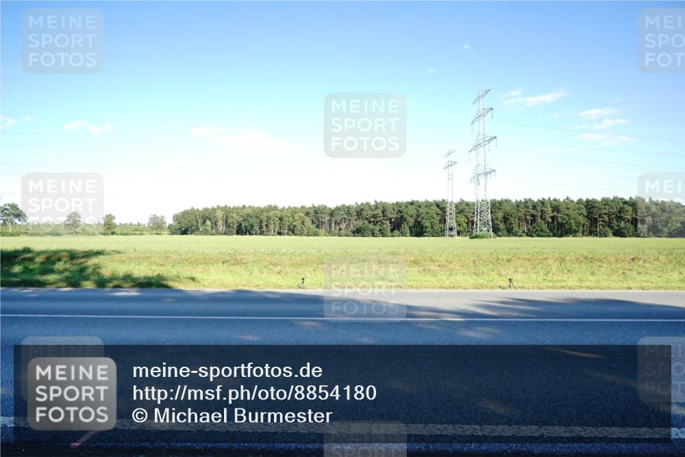 07.09.2025 - 19. Norderstedt Triathlon Michael Burmester http://msf.ph/oto/8854180 07.09.2025 16:10:19 Radfahren 536, 883, 954, 1527, 1629 meine-sportfotos.de