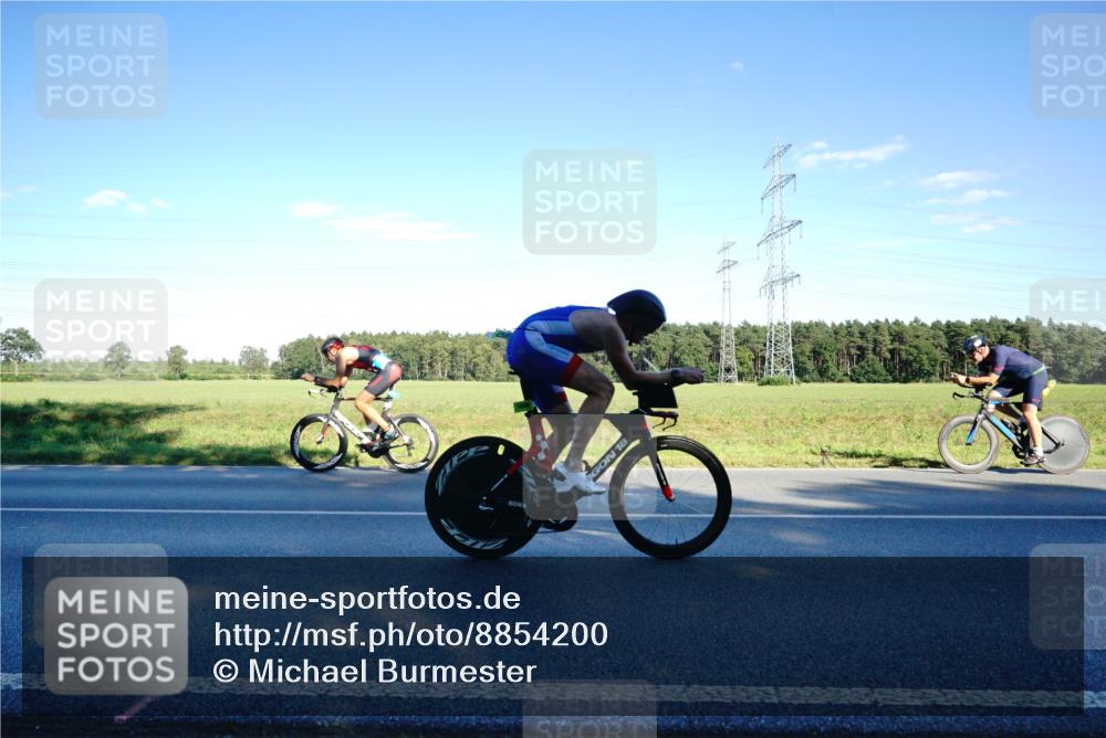 07.09.2025 - 19. Norderstedt Triathlon Michael Burmester http://msf.ph/oto/8854200 07.09.2025 16:10:43 Radfahren 1547, 1590, 1600 meine-sportfotos.de