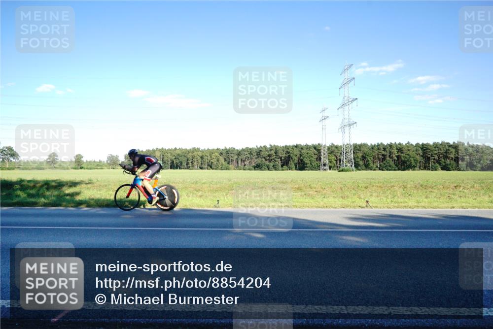 07.09.2025 - 19. Norderstedt Triathlon Michael Burmester http://msf.ph/oto/8854204 07.09.2025 16:10:48 Radfahren 406, 1575 meine-sportfotos.de