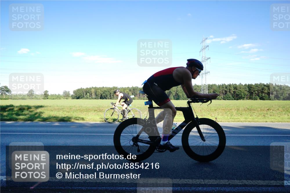 07.09.2025 - 19. Norderstedt Triathlon Michael Burmester http://msf.ph/oto/8854216 07.09.2025 16:11:04 Radfahren 1066, 1405 meine-sportfotos.de