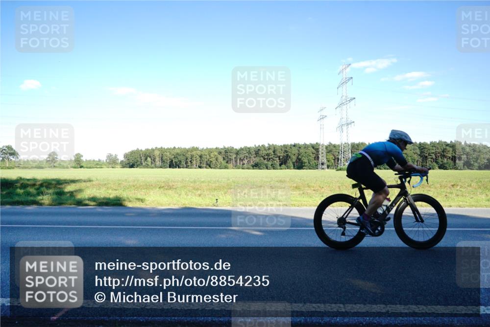 07.09.2025 - 19. Norderstedt Triathlon Michael Burmester http://msf.ph/oto/8854235 07.09.2025 16:11:32 Radfahren 1101, 1423, 1604, 1606 meine-sportfotos.de