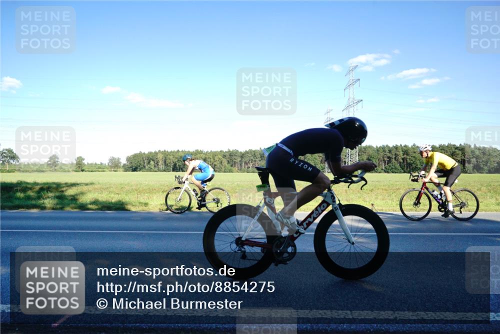 07.09.2025 - 19. Norderstedt Triathlon Michael Burmester http://msf.ph/oto/8854275 07.09.2025 16:12:25 Radfahren 1054, 1533, 1610 meine-sportfotos.de