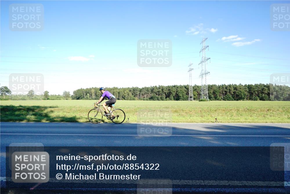 07.09.2025 - 19. Norderstedt Triathlon Michael Burmester http://msf.ph/oto/8854322 07.09.2025 16:14:02 Radfahren 1047, 1413, 1516 meine-sportfotos.de