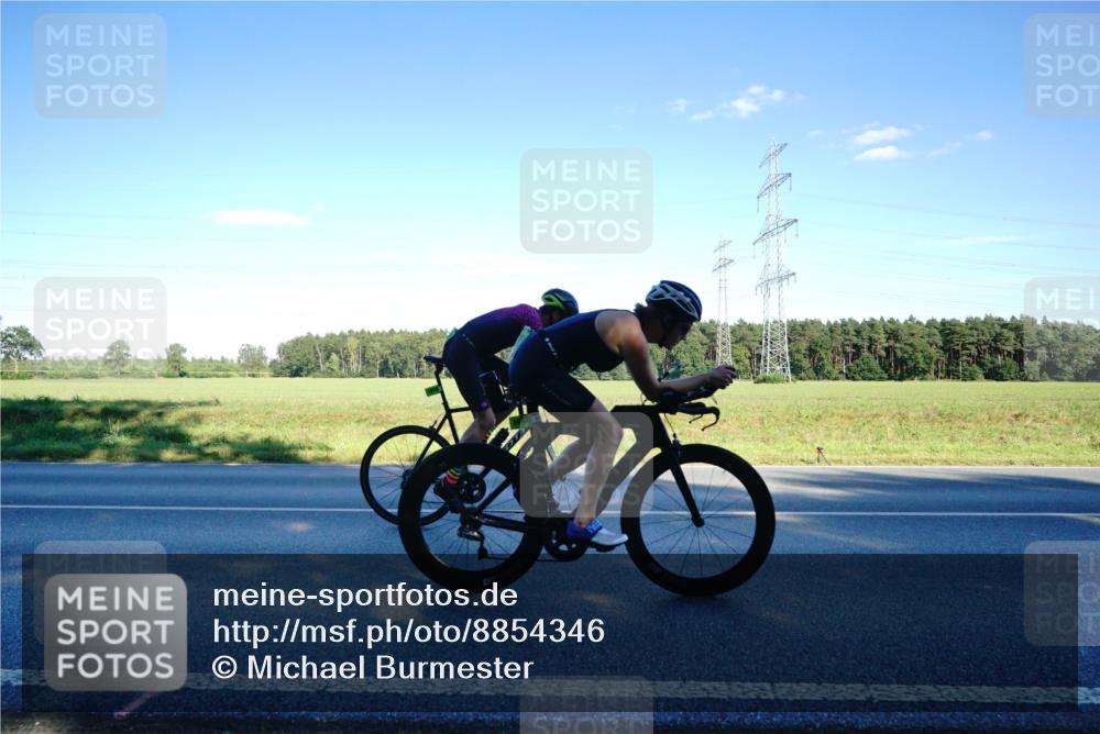 07.09.2025 - 19. Norderstedt Triathlon Michael Burmester http://msf.ph/oto/8854346 07.09.2025 16:15:05 Radfahren 1043, 1614 meine-sportfotos.de