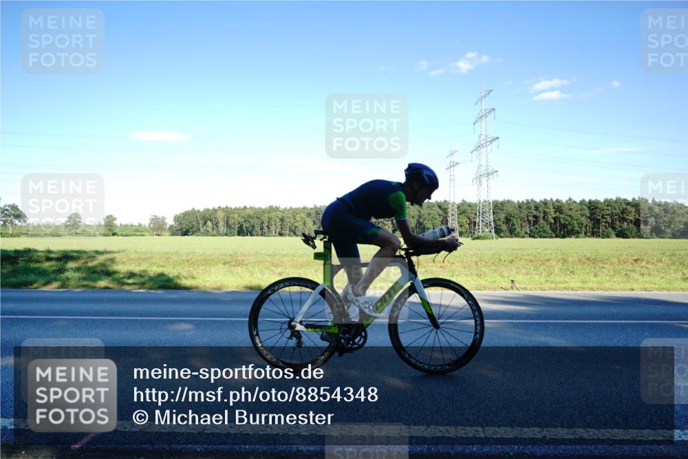 07.09.2025 - 19. Norderstedt Triathlon Michael Burmester http://msf.ph/oto/8854348 07.09.2025 16:15:10 Radfahren 1079 meine-sportfotos.de