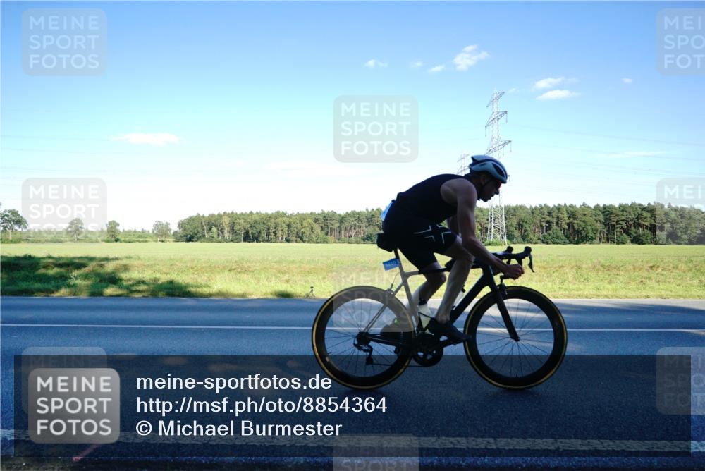 07.09.2025 - 19. Norderstedt Triathlon Michael Burmester http://msf.ph/oto/8854364 07.09.2025 16:15:41 Radfahren 1069, 1087, 1410, 1577 meine-sportfotos.de