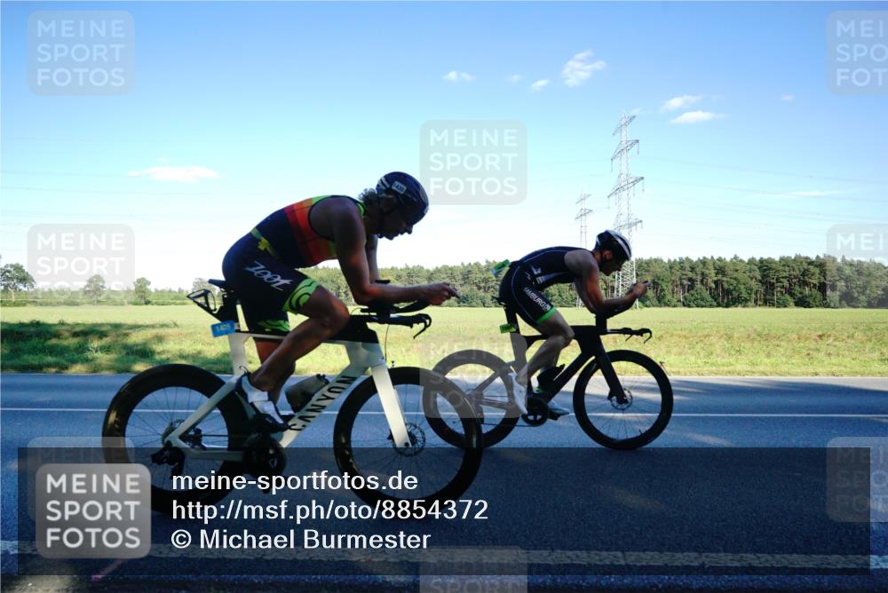 07.09.2025 - 19. Norderstedt Triathlon Michael Burmester http://msf.ph/oto/8854372 07.09.2025 16:15:58 Radfahren 509, 870, 941, 1088, 1435, 1550, 1553, 1564 meine-sportfotos.de