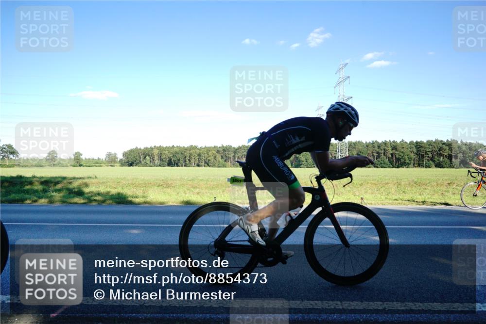 07.09.2025 - 19. Norderstedt Triathlon Michael Burmester http://msf.ph/oto/8854373 07.09.2025 16:15:59 Radfahren 509, 870, 941, 1088, 1435, 1550, 1553, 1564 meine-sportfotos.de