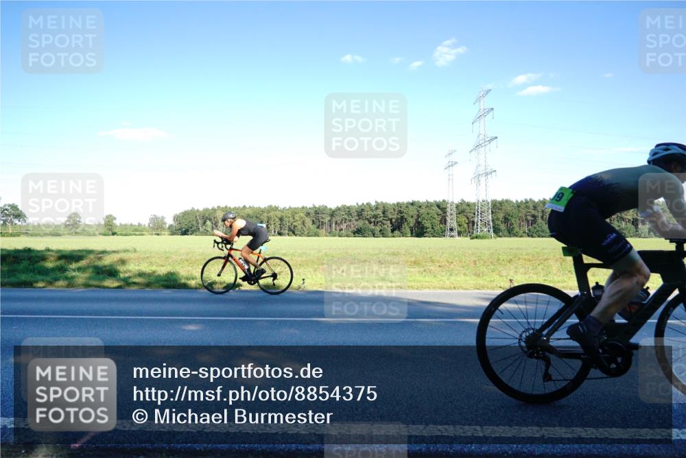 07.09.2025 - 19. Norderstedt Triathlon Michael Burmester http://msf.ph/oto/8854375 07.09.2025 16:16:00 Radfahren 509, 870, 1435, 1550, 1553, 1564 meine-sportfotos.de