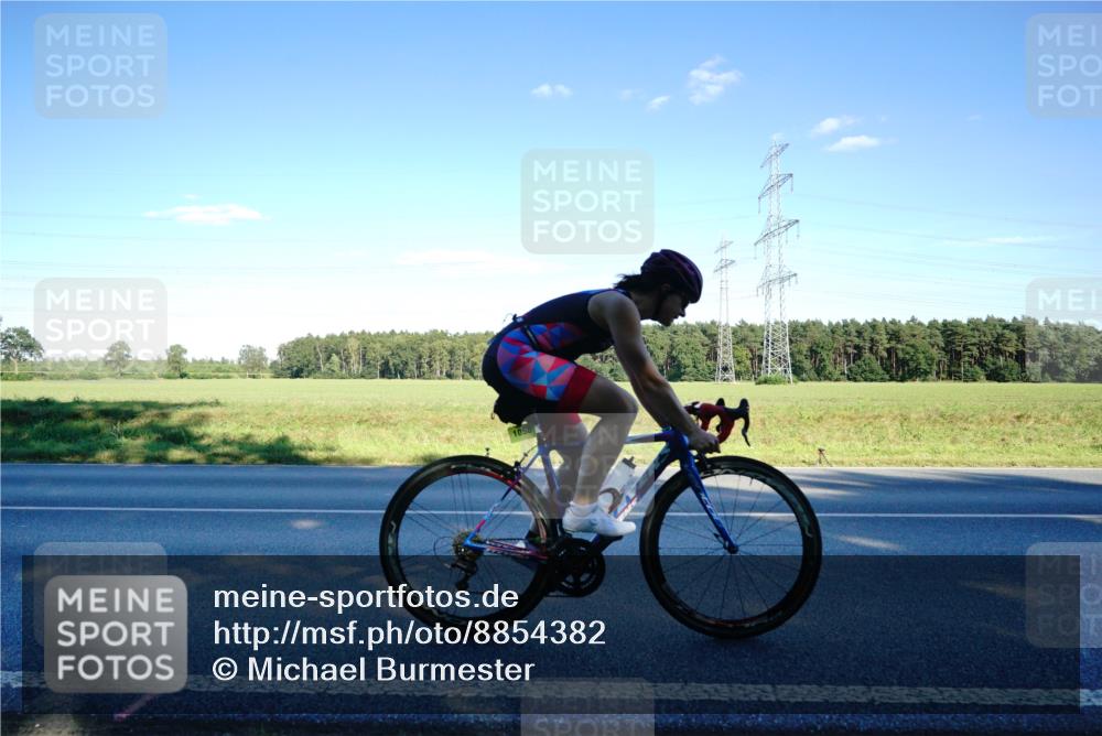 07.09.2025 - 19. Norderstedt Triathlon Michael Burmester http://msf.ph/oto/8854382 07.09.2025 16:16:13 Radfahren 1058, 1631 meine-sportfotos.de