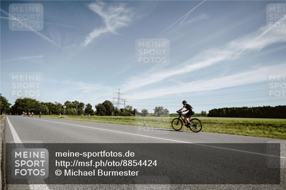 07.09.2025 - 19. Norderstedt Triathlon Michael Burmester http://msf.ph/oto/8854424 07.09.2025 11:57:56 Radfahren 1365 meine-sportfotos.de