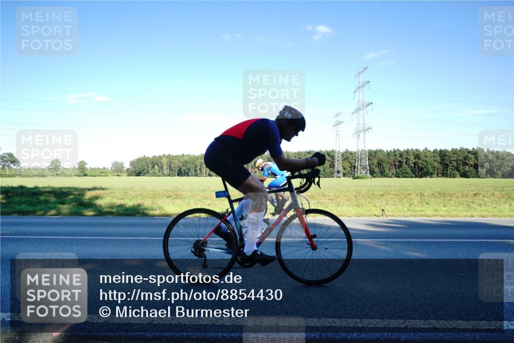 07.09.2025 - 19. Norderstedt Triathlon Michael Burmester http://msf.ph/oto/8854430 07.09.2025 16:17:00 Radfahren 371, 503, 1091, 1454, 1609, 1611 meine-sportfotos.de