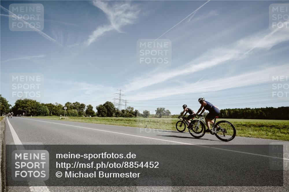 07.09.2025 - 19. Norderstedt Triathlon Michael Burmester http://msf.ph/oto/8854452 07.09.2025 11:58:20 Radfahren  meine-sportfotos.de