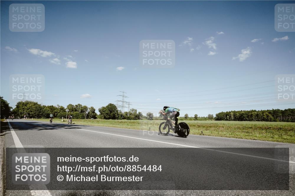 07.09.2025 - 19. Norderstedt Triathlon Michael Burmester http://msf.ph/oto/8854484 07.09.2025 14:58:05 Radfahren  meine-sportfotos.de