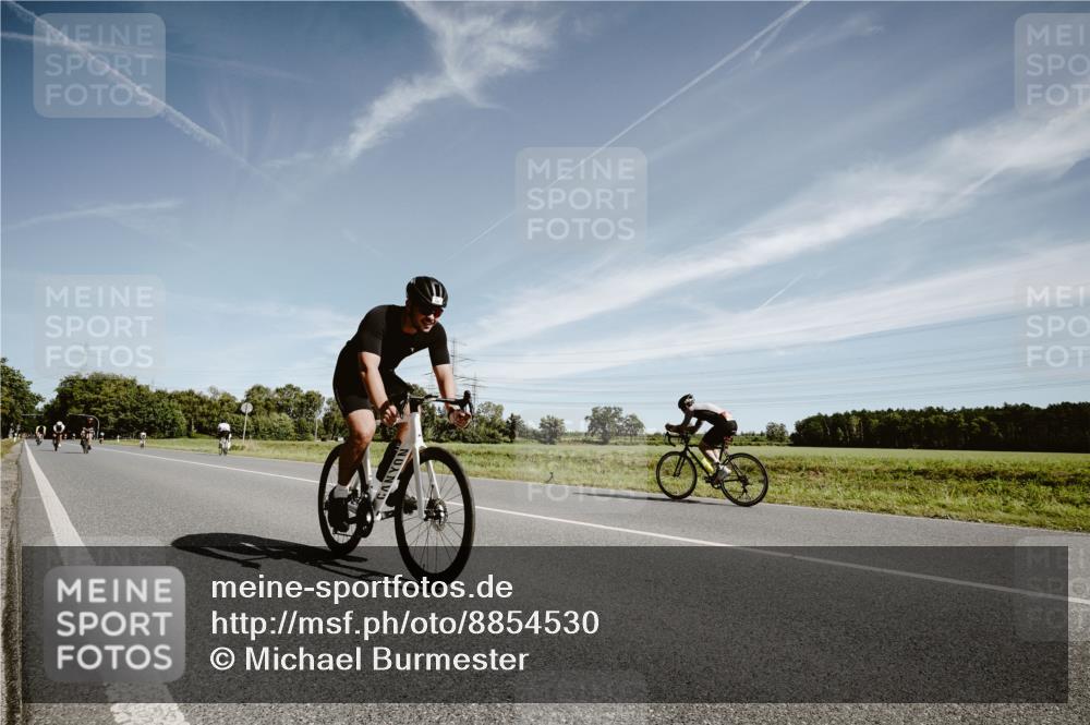 07.09.2025 - 19. Norderstedt Triathlon Michael Burmester http://msf.ph/oto/8854530 07.09.2025 11:59:06 Radfahren 191, 835 meine-sportfotos.de