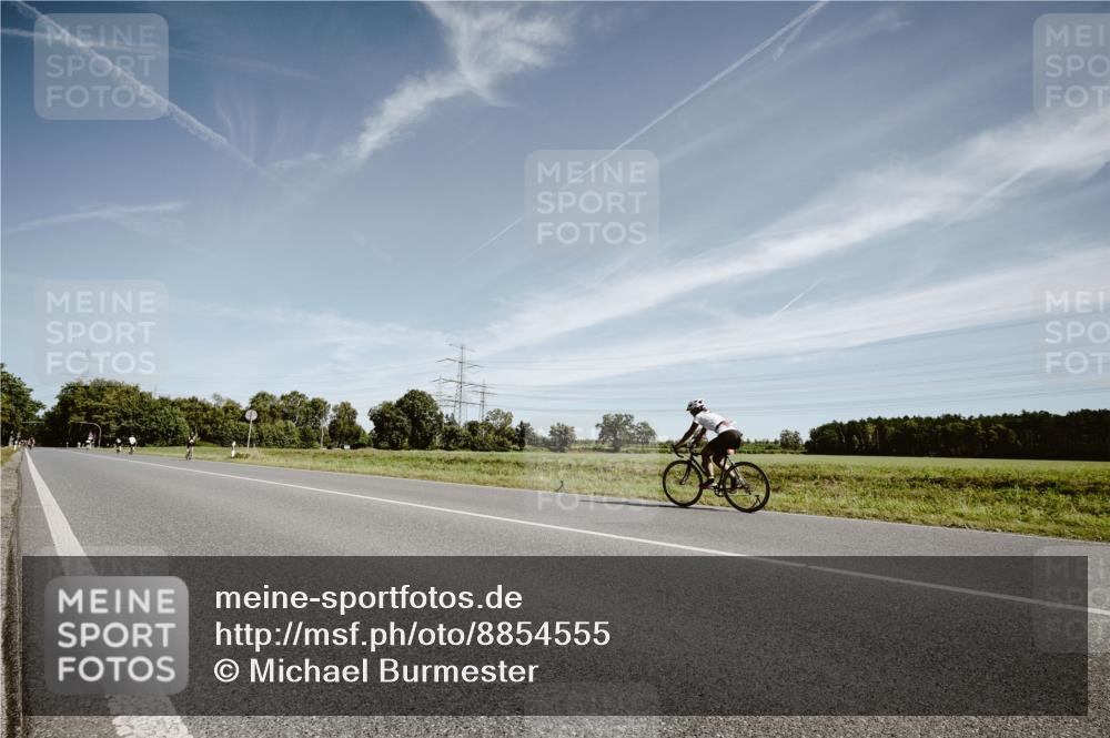 07.09.2025 - 19. Norderstedt Triathlon Michael Burmester http://msf.ph/oto/8854555 07.09.2025 11:59:15 Radfahren 279, 1305 meine-sportfotos.de