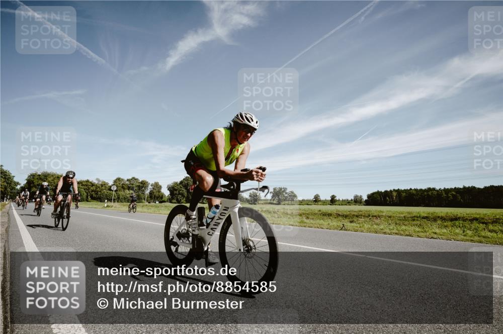 07.09.2025 - 19. Norderstedt Triathlon Michael Burmester http://msf.ph/oto/8854585 07.09.2025 11:59:33 Radfahren 201, 252, 773, 818, 1294 meine-sportfotos.de