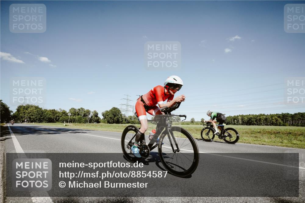 07.09.2025 - 19. Norderstedt Triathlon Michael Burmester http://msf.ph/oto/8854587 07.09.2025 15:00:25 Radfahren 1404 meine-sportfotos.de
