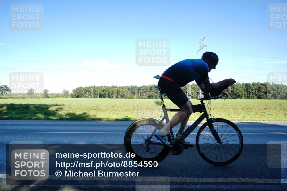 07.09.2025 - 19. Norderstedt Triathlon Michael Burmester http://msf.ph/oto/8854590 07.09.2025 16:19:23 Radfahren 937, 1446, 1551, 1628 meine-sportfotos.de