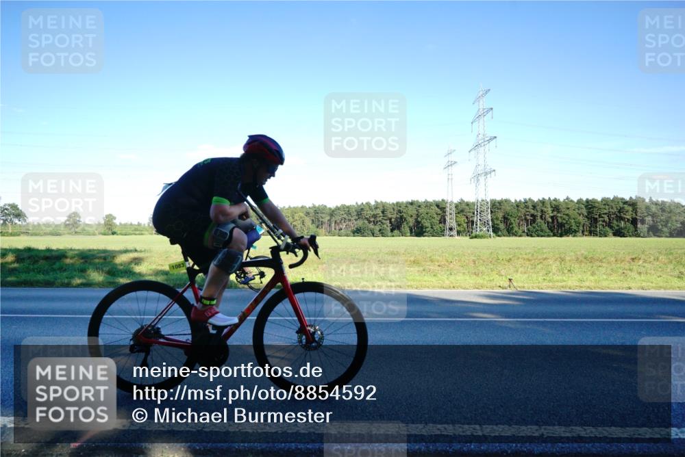 07.09.2025 - 19. Norderstedt Triathlon Michael Burmester http://msf.ph/oto/8854592 07.09.2025 16:19:33 Radfahren 432, 1083 meine-sportfotos.de