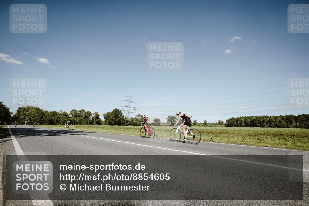 07.09.2025 - 19. Norderstedt Triathlon Michael Burmester http://msf.ph/oto/8854605 07.09.2025 15:00:32 Radfahren 447, 1507 meine-sportfotos.de