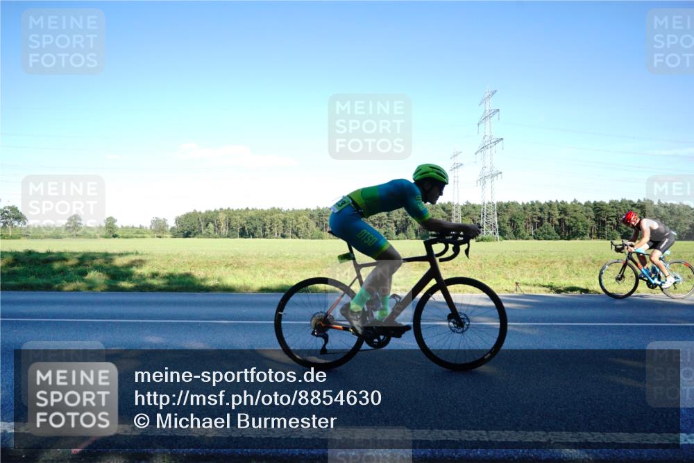 07.09.2025 - 19. Norderstedt Triathlon Michael Burmester http://msf.ph/oto/8854630 07.09.2025 16:20:24 Radfahren 1475, 1579, 1623 meine-sportfotos.de