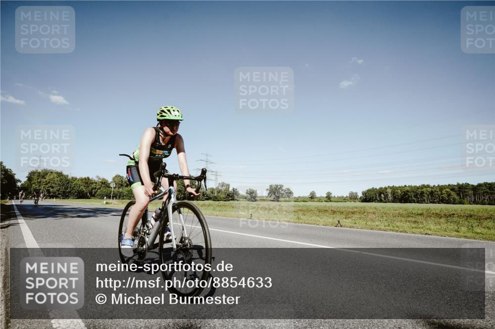 07.09.2025 - 19. Norderstedt Triathlon Michael Burmester http://msf.ph/oto/8854633 07.09.2025 15:01:08 Radfahren 455, 1484 meine-sportfotos.de