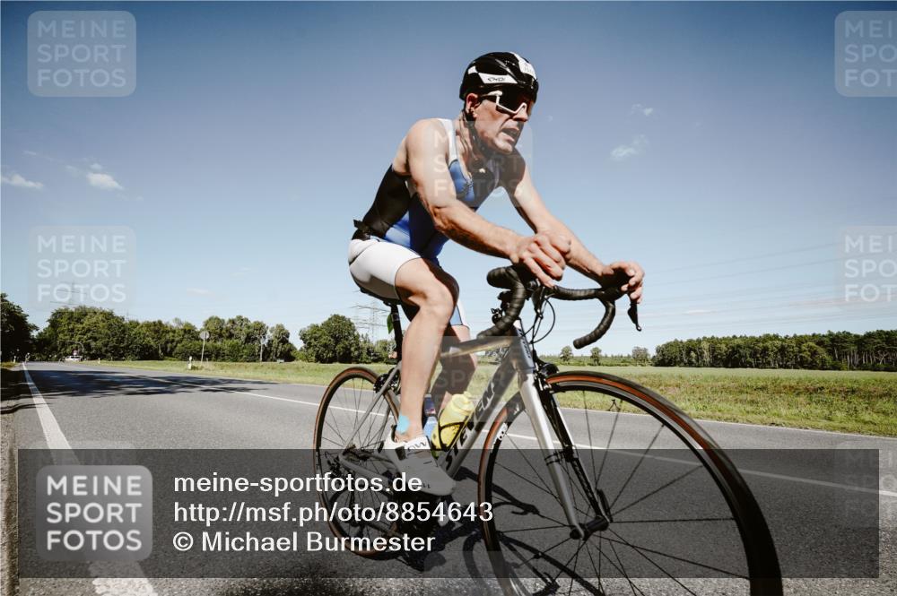 07.09.2025 - 19. Norderstedt Triathlon Michael Burmester http://msf.ph/oto/8854643 07.09.2025 15:01:13 Radfahren 1484, 1510 meine-sportfotos.de