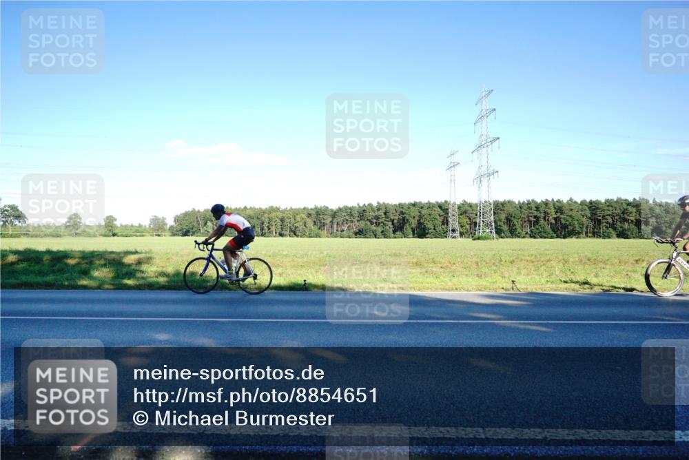 07.09.2025 - 19. Norderstedt Triathlon Michael Burmester http://msf.ph/oto/8854651 07.09.2025 16:20:54 Radfahren 1515, 1546 meine-sportfotos.de