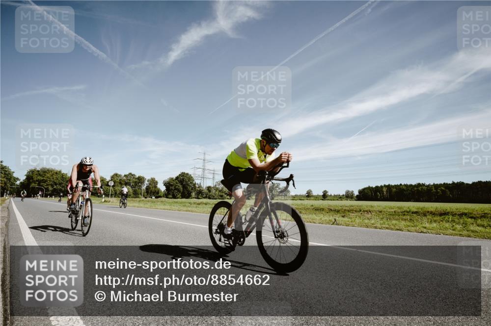 07.09.2025 - 19. Norderstedt Triathlon Michael Burmester http://msf.ph/oto/8854662 07.09.2025 12:00:03 Radfahren 155, 758, 1333, 1351 meine-sportfotos.de