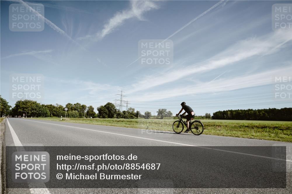 07.09.2025 - 19. Norderstedt Triathlon Michael Burmester http://msf.ph/oto/8854687 07.09.2025 12:00:19 Radfahren  meine-sportfotos.de