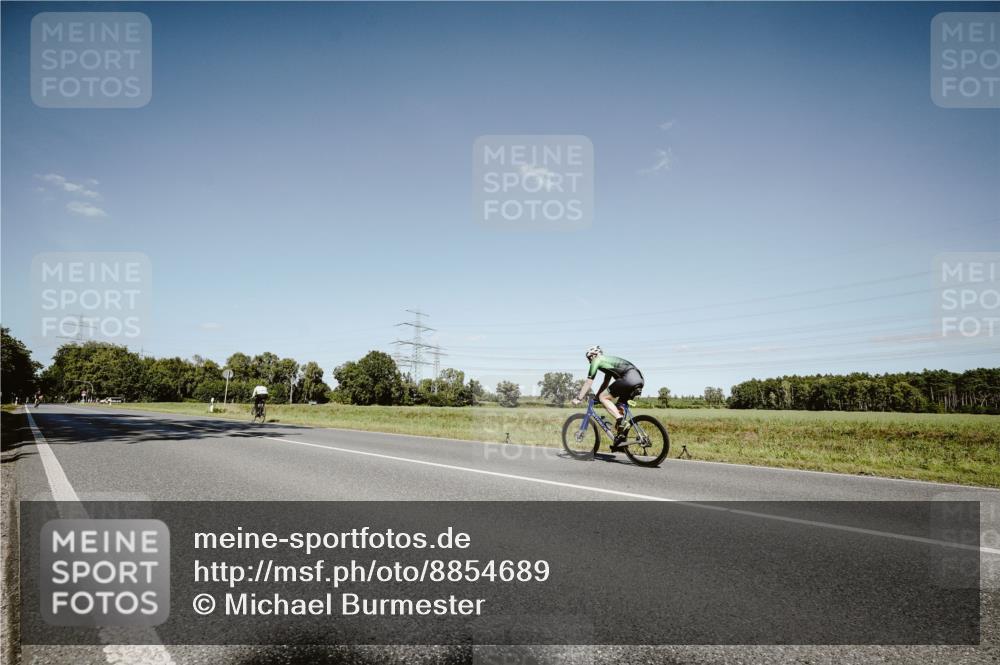 07.09.2025 - 19. Norderstedt Triathlon Michael Burmester http://msf.ph/oto/8854689 07.09.2025 15:02:00 Radfahren  meine-sportfotos.de