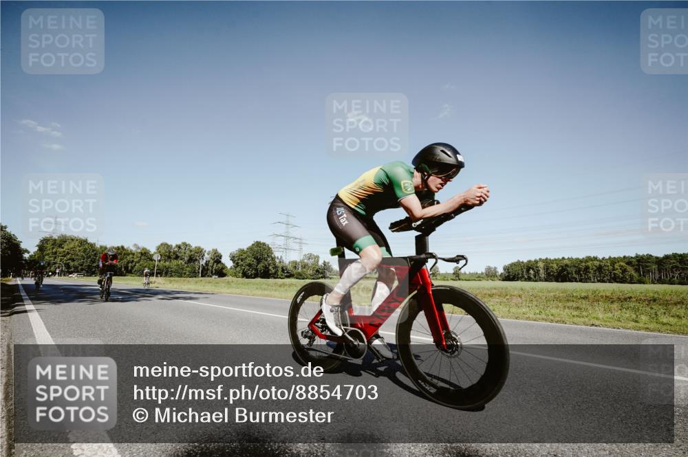 07.09.2025 - 19. Norderstedt Triathlon Michael Burmester http://msf.ph/oto/8854703 07.09.2025 15:02:15 Radfahren 465, 478, 1496, 1502 meine-sportfotos.de