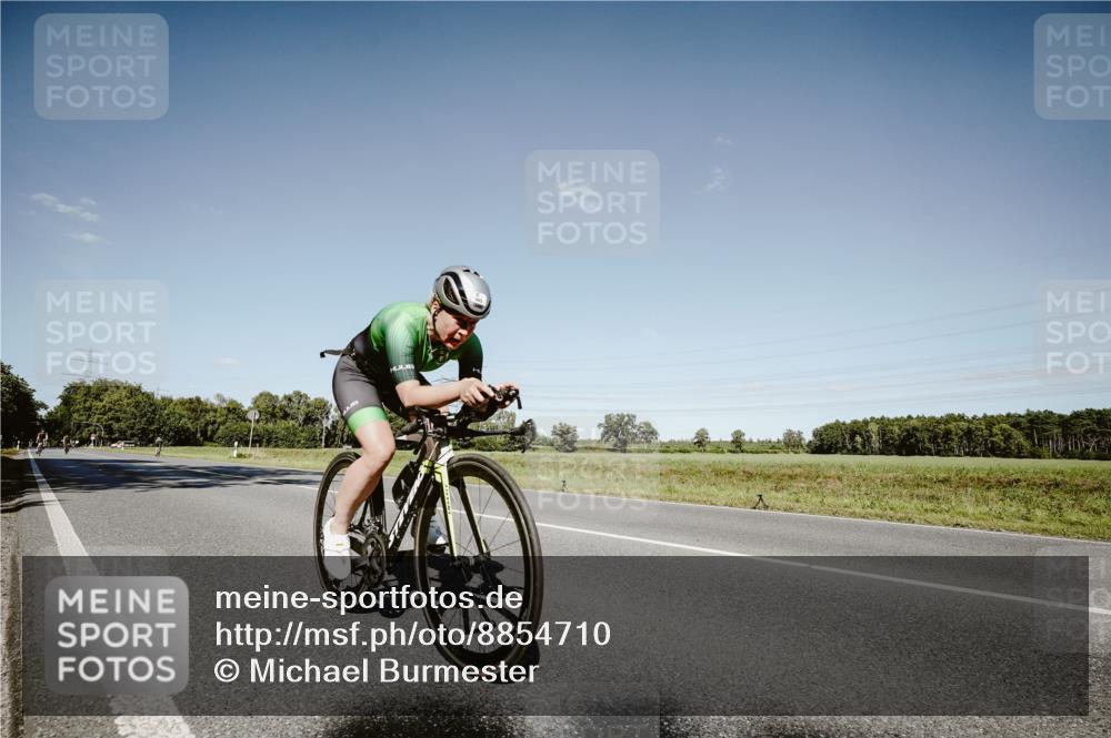 07.09.2025 - 19. Norderstedt Triathlon Michael Burmester http://msf.ph/oto/8854710 07.09.2025 15:02:17 Radfahren 465, 478, 1496, 1502 meine-sportfotos.de