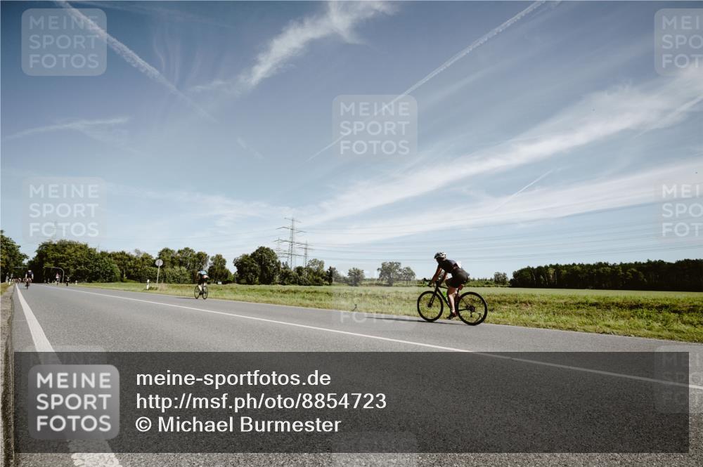 07.09.2025 - 19. Norderstedt Triathlon Michael Burmester http://msf.ph/oto/8854723 07.09.2025 12:00:41 Radfahren  meine-sportfotos.de