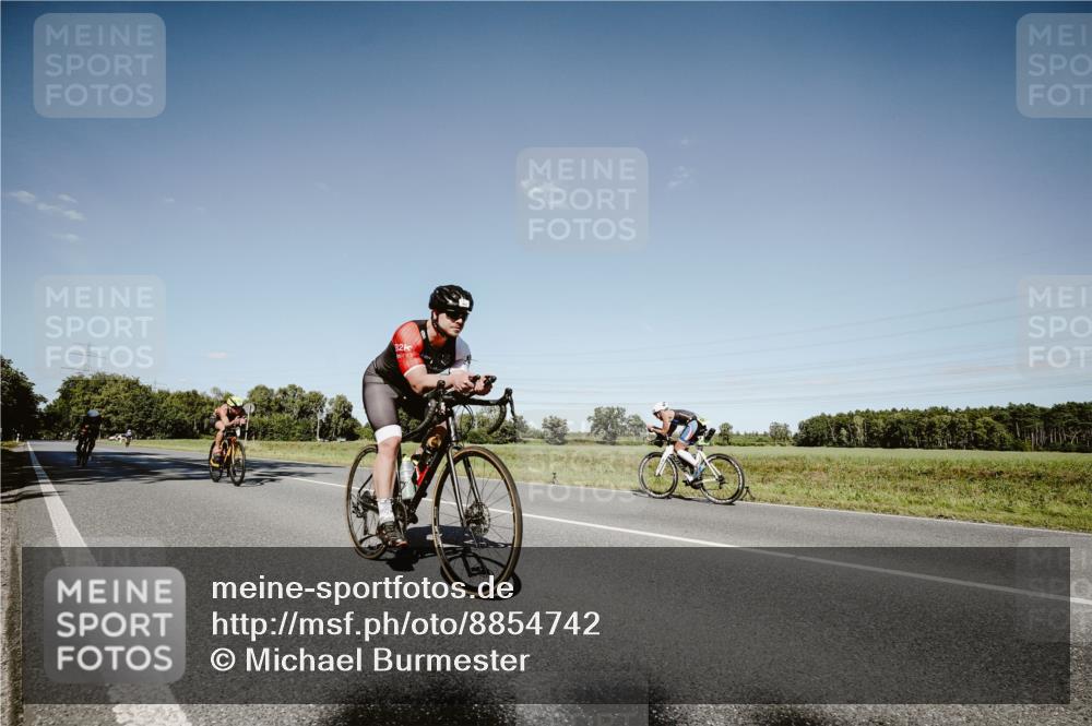 07.09.2025 - 19. Norderstedt Triathlon Michael Burmester http://msf.ph/oto/8854742 07.09.2025 15:02:41 Radfahren 896, 968, 1414 meine-sportfotos.de