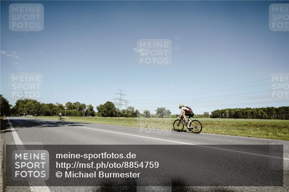 07.09.2025 - 19. Norderstedt Triathlon Michael Burmester http://msf.ph/oto/8854759 07.09.2025 15:02:54 Radfahren  meine-sportfotos.de