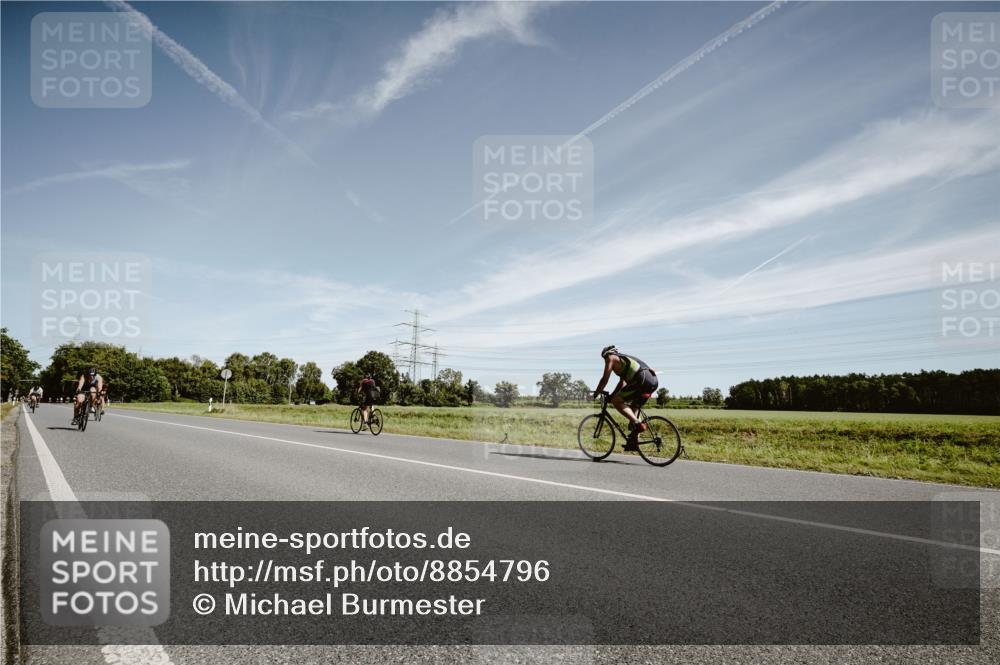 07.09.2025 - 19. Norderstedt Triathlon Michael Burmester http://msf.ph/oto/8854796 07.09.2025 12:01:18 Radfahren 1267, 1370 meine-sportfotos.de