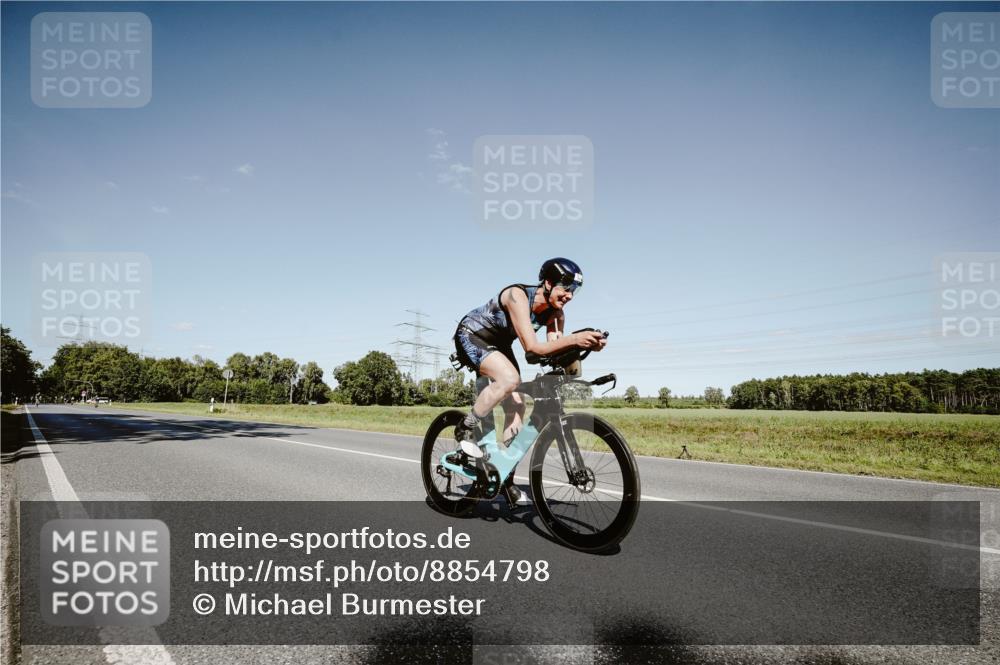 07.09.2025 - 19. Norderstedt Triathlon Michael Burmester http://msf.ph/oto/8854798 07.09.2025 15:03:40 Radfahren 365, 1482 meine-sportfotos.de