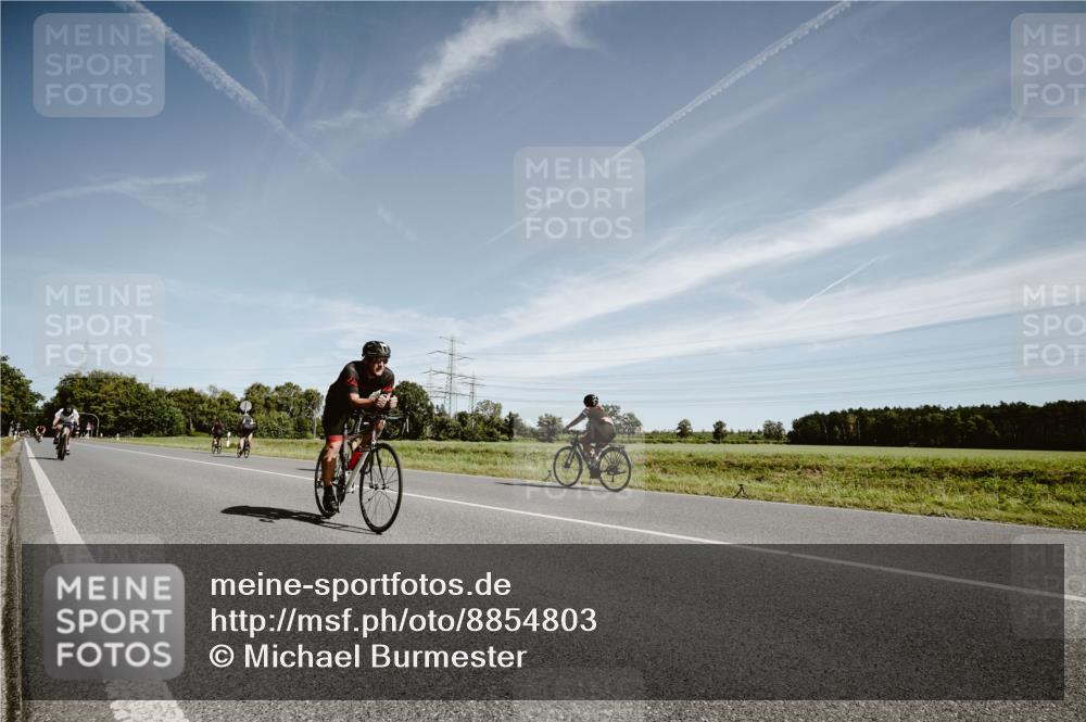 07.09.2025 - 19. Norderstedt Triathlon Michael Burmester http://msf.ph/oto/8854803 07.09.2025 12:01:20 Radfahren 1220, 1267, 1370 meine-sportfotos.de