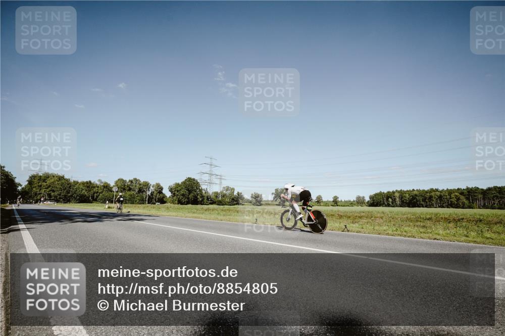07.09.2025 - 19. Norderstedt Triathlon Michael Burmester http://msf.ph/oto/8854805 07.09.2025 15:03:44 Radfahren  meine-sportfotos.de