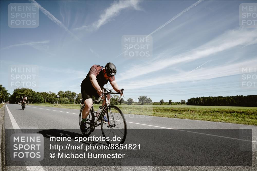 07.09.2025 - 19. Norderstedt Triathlon Michael Burmester http://msf.ph/oto/8854821 07.09.2025 12:01:28 Radfahren 190, 801 meine-sportfotos.de