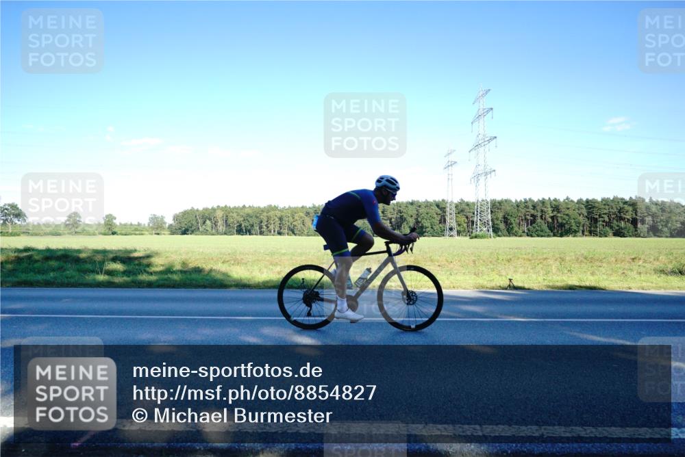 07.09.2025 - 19. Norderstedt Triathlon Michael Burmester http://msf.ph/oto/8854827 07.09.2025 16:25:41 Radfahren 384, 1108, 1476, 1533, 1541 meine-sportfotos.de