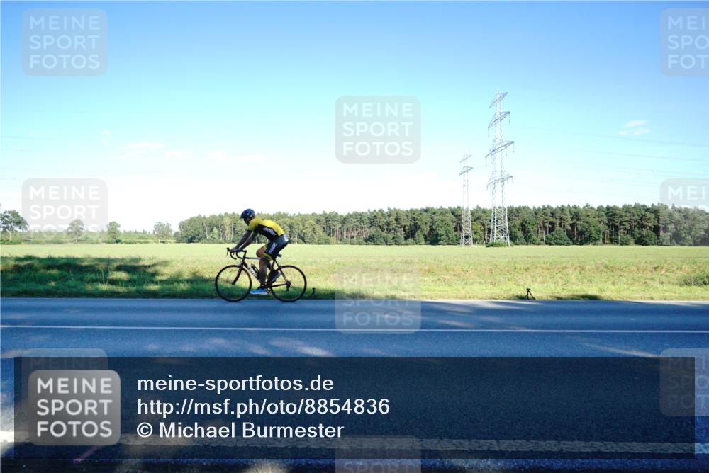 07.09.2025 - 19. Norderstedt Triathlon Michael Burmester http://msf.ph/oto/8854836 07.09.2025 16:25:58 Radfahren  meine-sportfotos.de