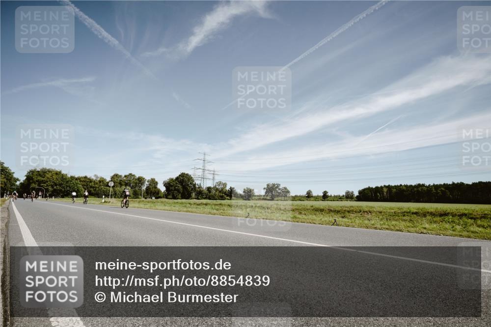 07.09.2025 - 19. Norderstedt Triathlon Michael Burmester http://msf.ph/oto/8854839 07.09.2025 12:01:34 Radfahren  meine-sportfotos.de