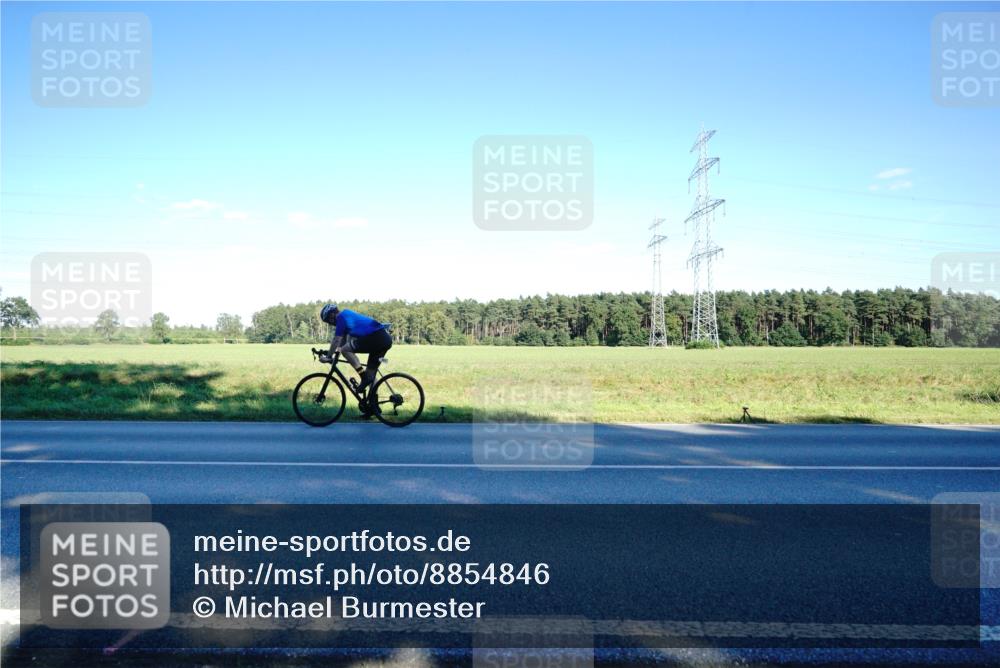 07.09.2025 - 19. Norderstedt Triathlon Michael Burmester http://msf.ph/oto/8854846 07.09.2025 16:26:11 Radfahren  meine-sportfotos.de
