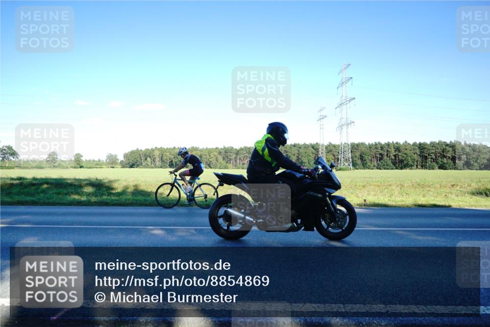 07.09.2025 - 19. Norderstedt Triathlon Michael Burmester http://msf.ph/oto/8854869 07.09.2025 16:28:09 Radfahren  meine-sportfotos.de