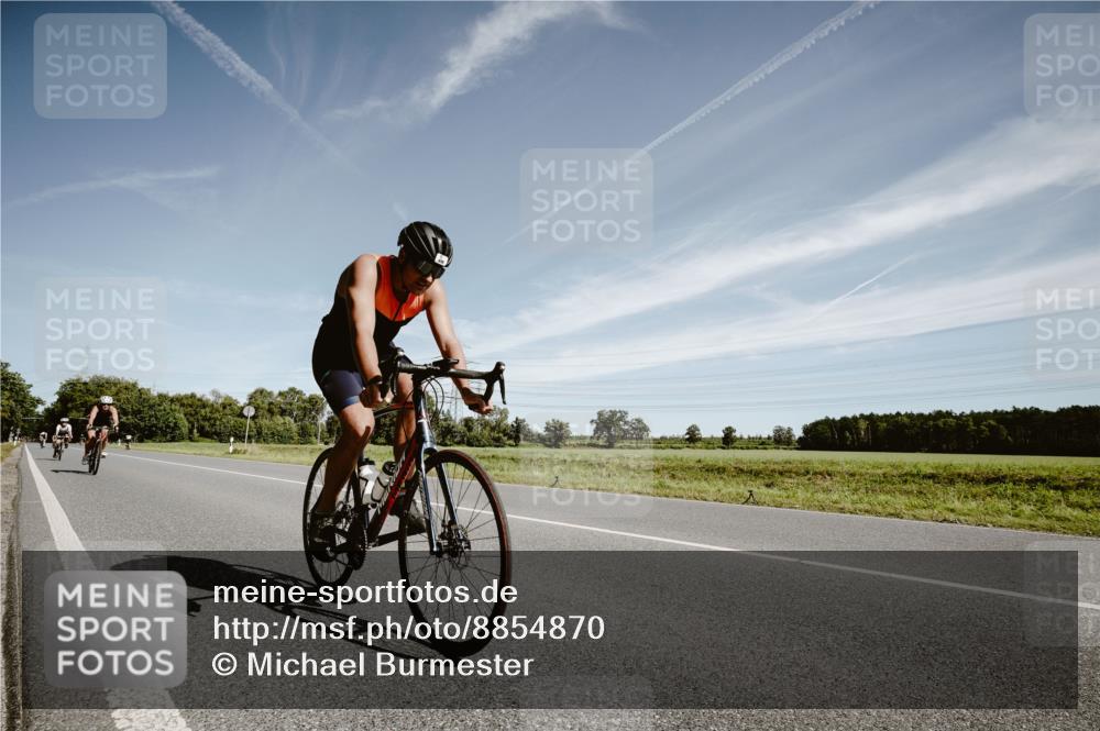 07.09.2025 - 19. Norderstedt Triathlon Michael Burmester http://msf.ph/oto/8854870 07.09.2025 12:01:56 Radfahren 696, 738, 845 meine-sportfotos.de