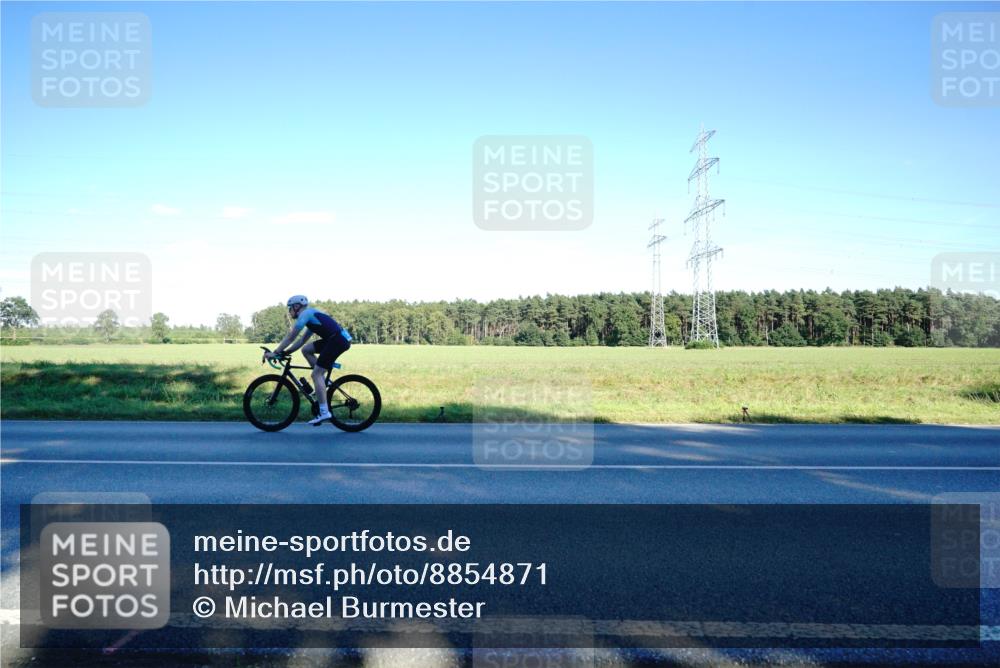07.09.2025 - 19. Norderstedt Triathlon Michael Burmester http://msf.ph/oto/8854871 07.09.2025 16:28:12 Radfahren  meine-sportfotos.de